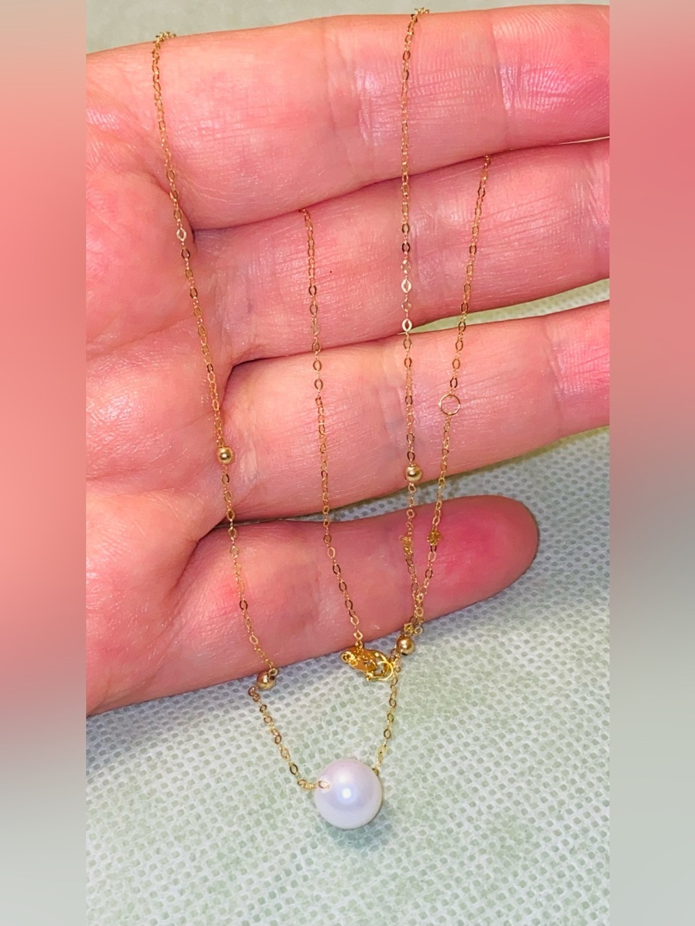 Delicate 18K Gold Pearl Pendant Necklace - Single Pearl